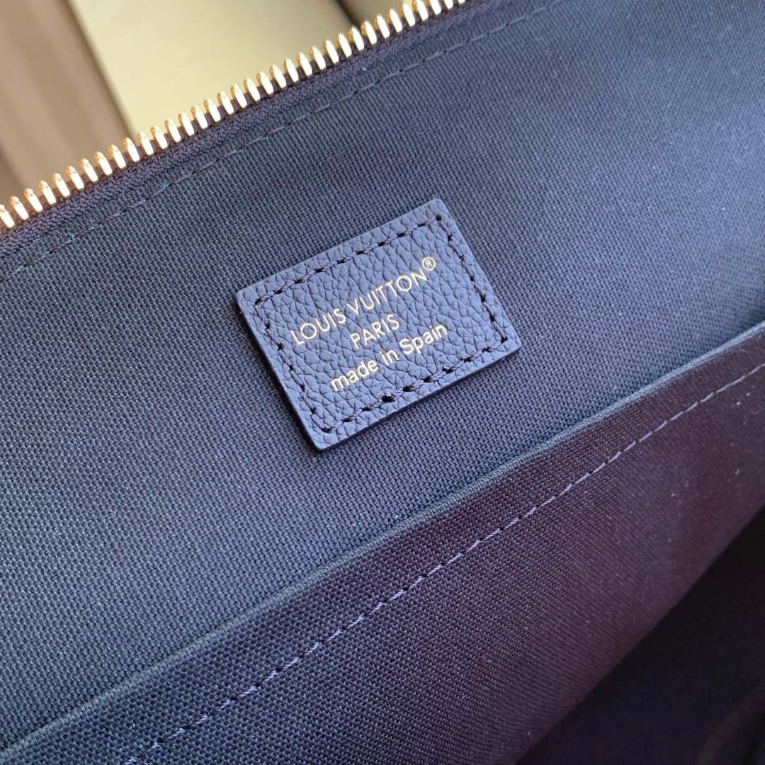 LV M26257 Louis Vuitton Low Key Duffle Tote Bag Black