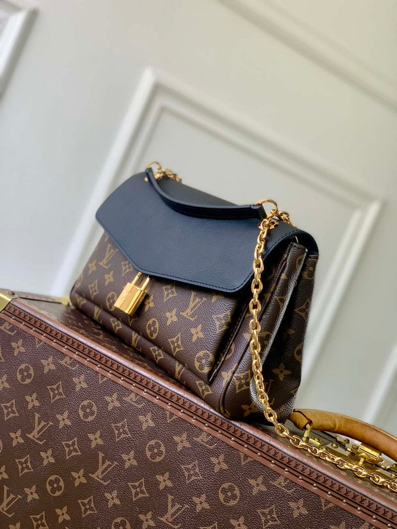 LV M26285 Louis Vuitton Saint Germain PM Handbag Black