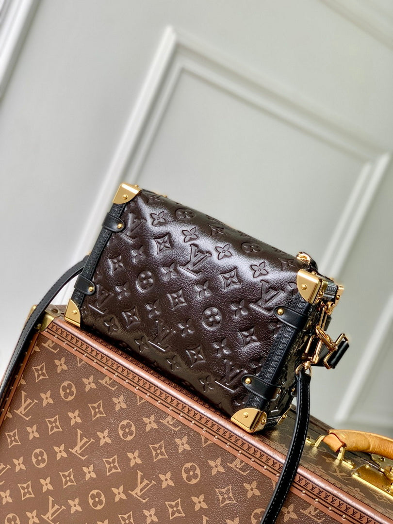 LV M26304 Louis Vuitton Side Trunk MM Bag Acajou