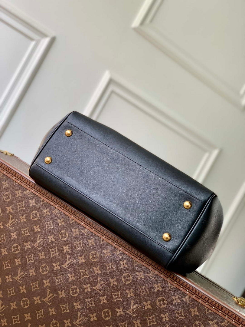 LV M26338 Louis Vuitton Vendome MM Bag Black