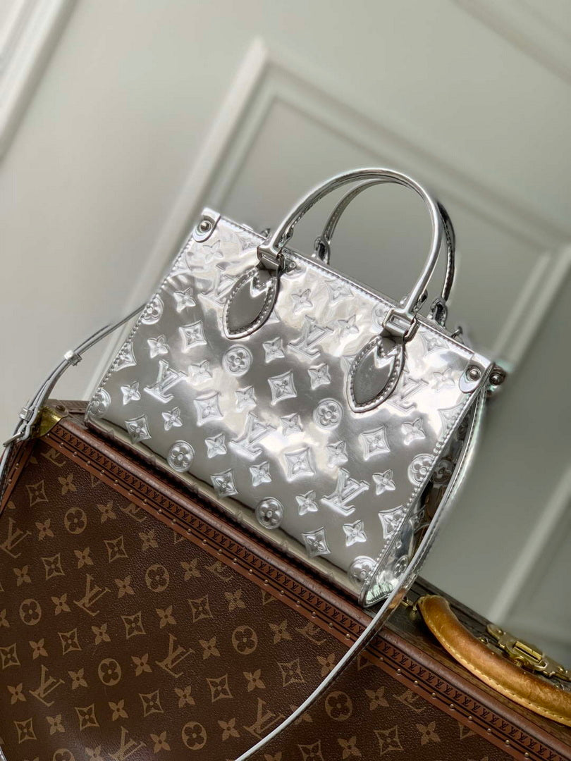 LV M26373 Louis Vuitton OnTheGo PM Bag Silver