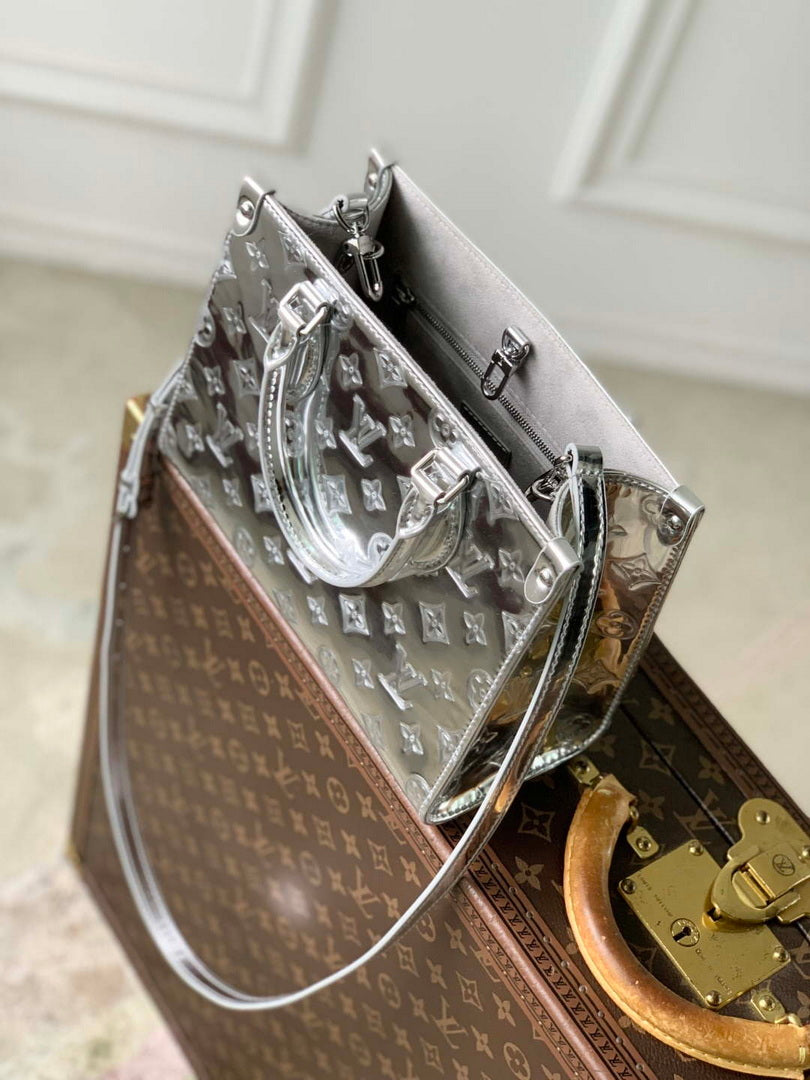 LV M26373 Louis Vuitton OnTheGo PM Bag Silver