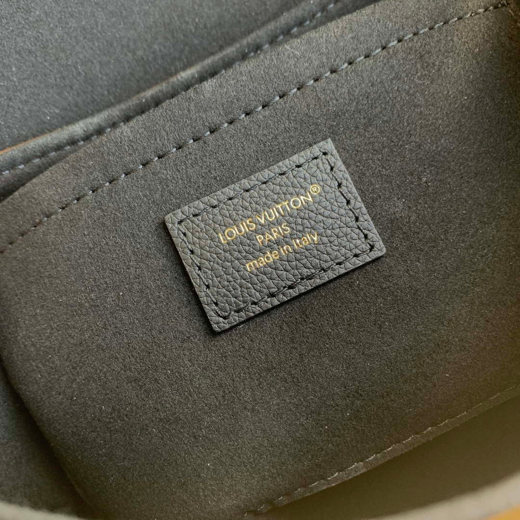 LV M26398 Louis Vuitton Saint Germain BB Bag Black