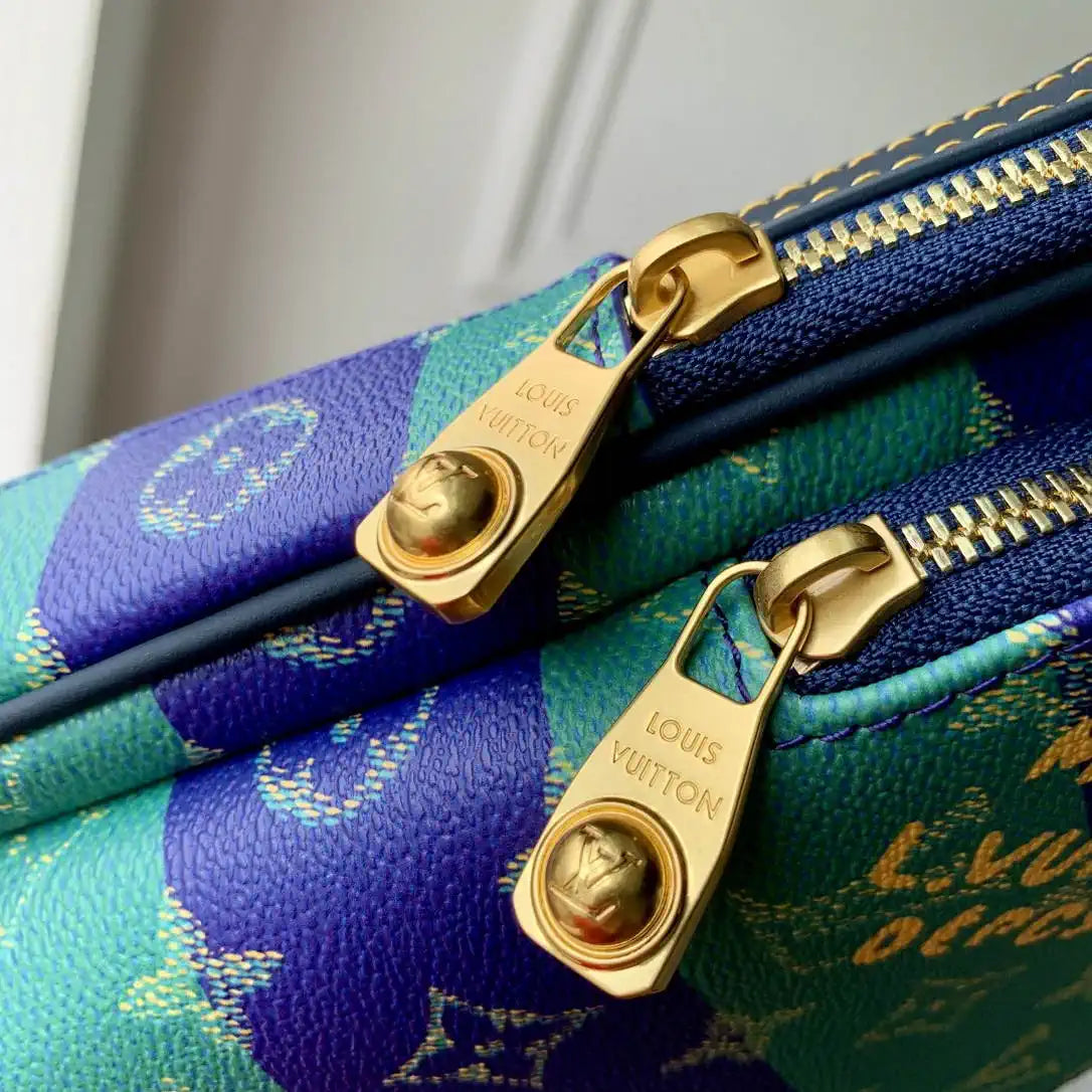 LV M26419 Louis Vuitton Avenue Slingbag PM Bamboo Monogram Heritage