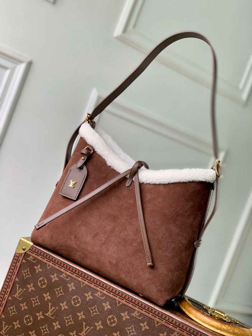 LV M26421 Louis Vuitton CarryAll PM Bag Chocolate Brown