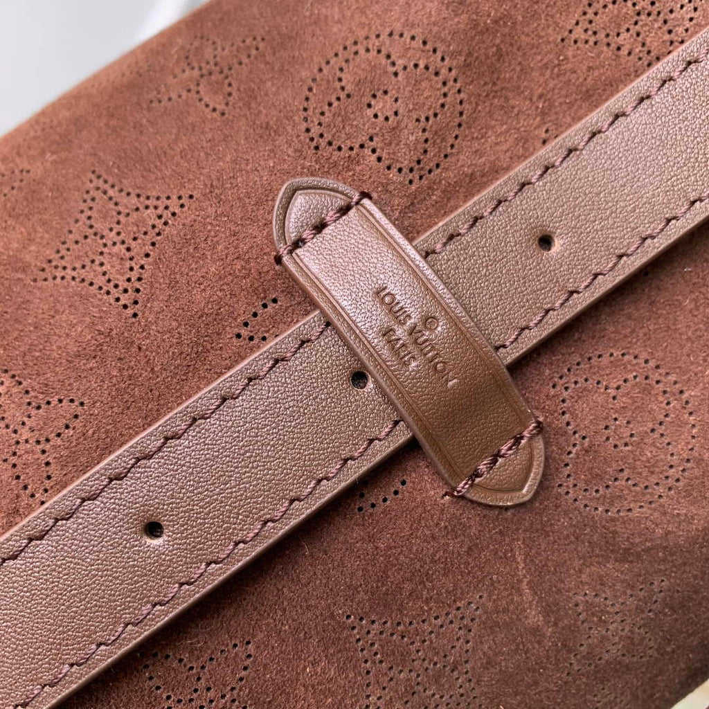 LV M26421 Louis Vuitton CarryAll PM Bag Chocolate Brown