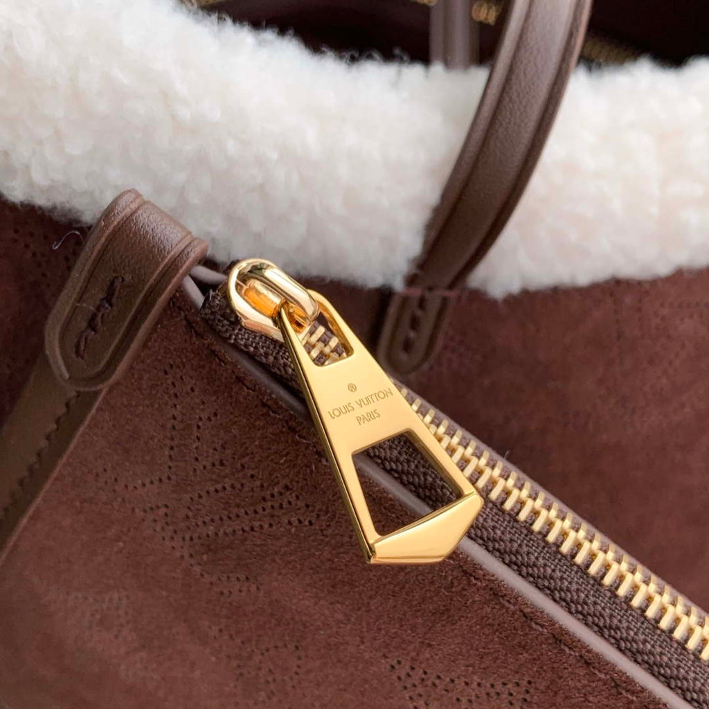 LV M26421 Louis Vuitton CarryAll PM Bag Chocolate Brown