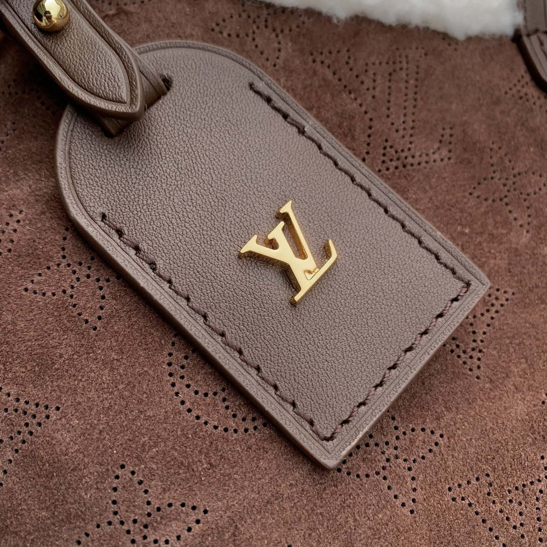 LV M26421 Louis Vuitton CarryAll PM Bag Chocolate Brown