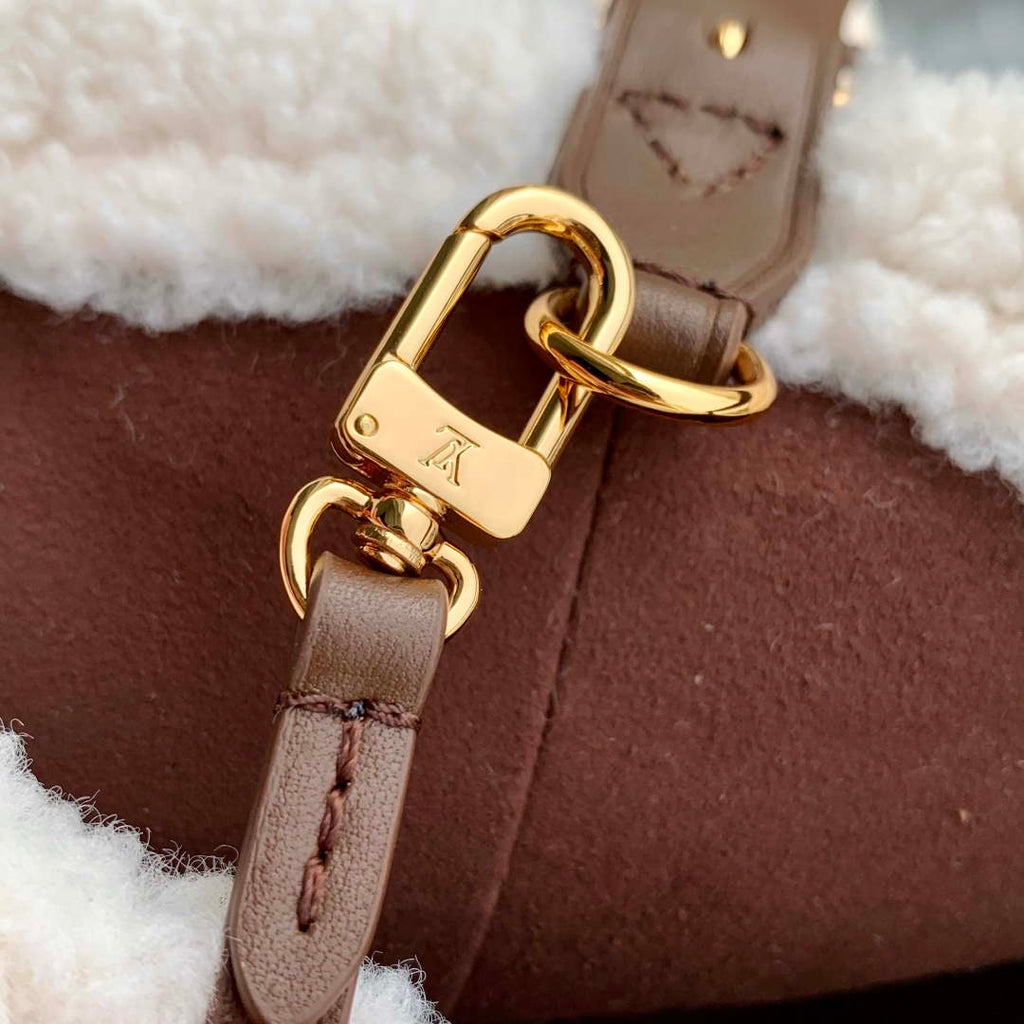 LV M26421 Louis Vuitton CarryAll PM Bag Chocolate Brown