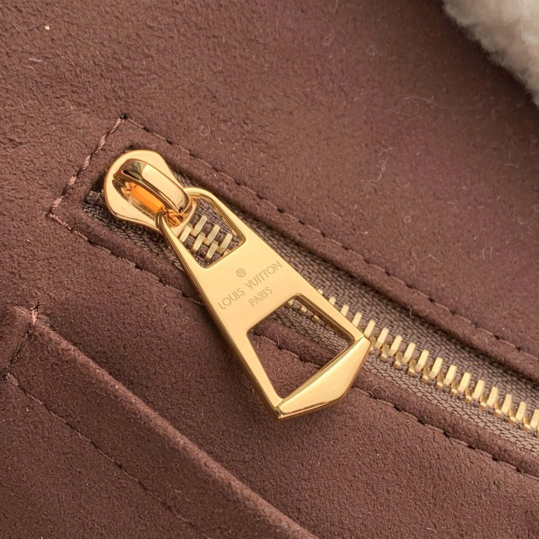 LV M26421 Louis Vuitton CarryAll PM Bag Chocolate Brown