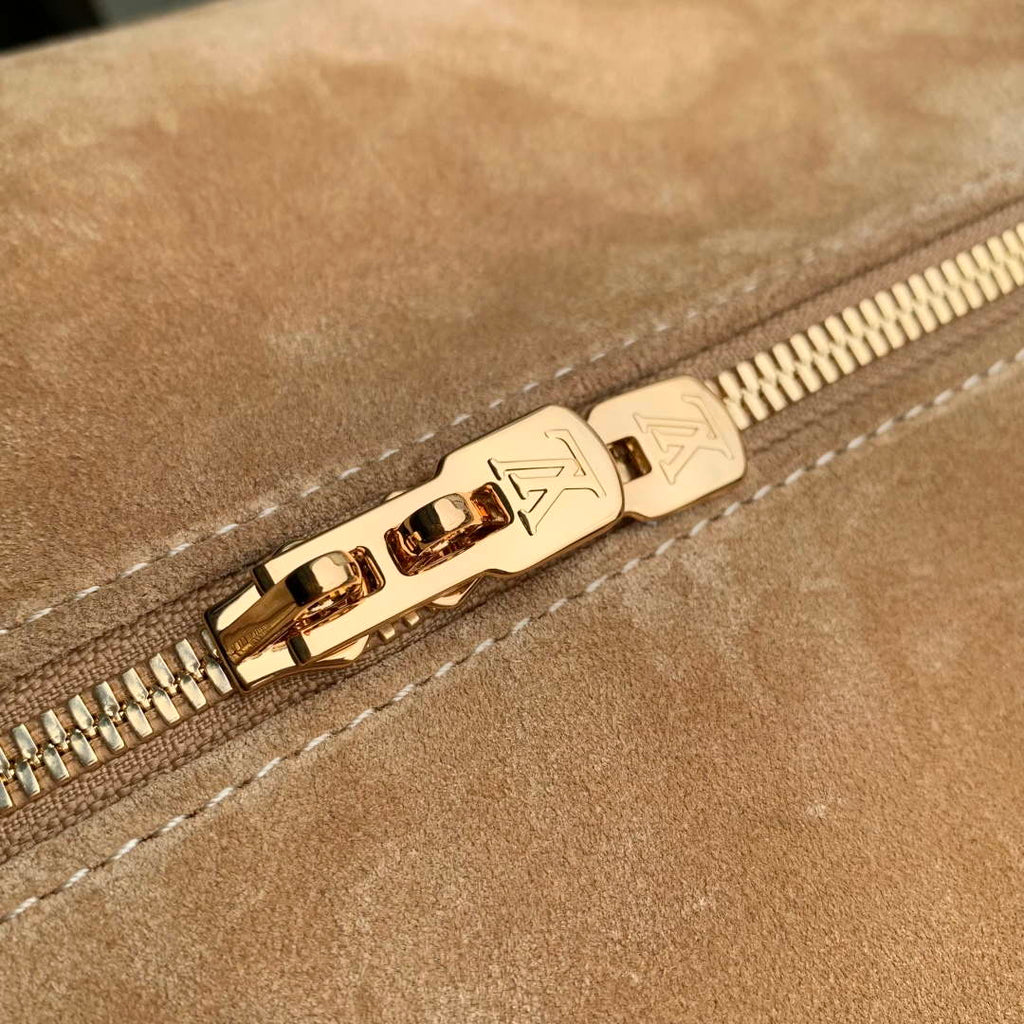 LV M26451 Louis Vuitton Express Travel Hazelnut Brown