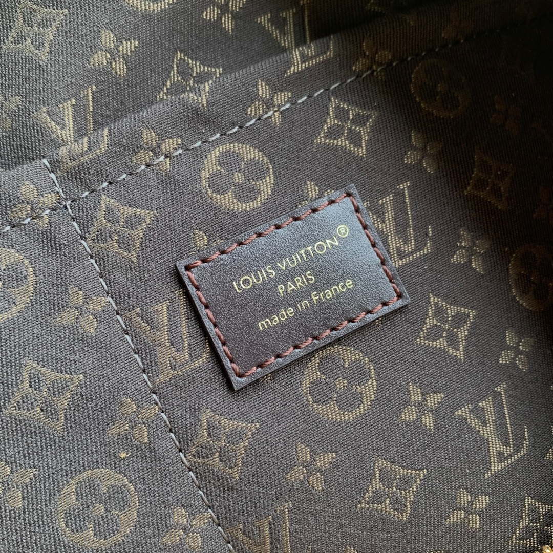 LV M26451 Louis Vuitton Express Travel Hazelnut Brown