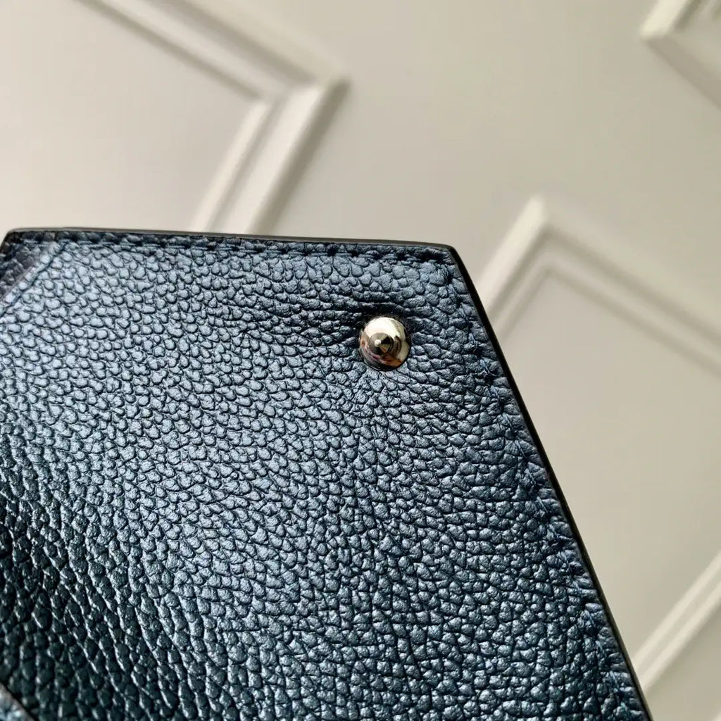 LV M26472 Louis Vuitton Victorine Wallet Shimmery Ink
