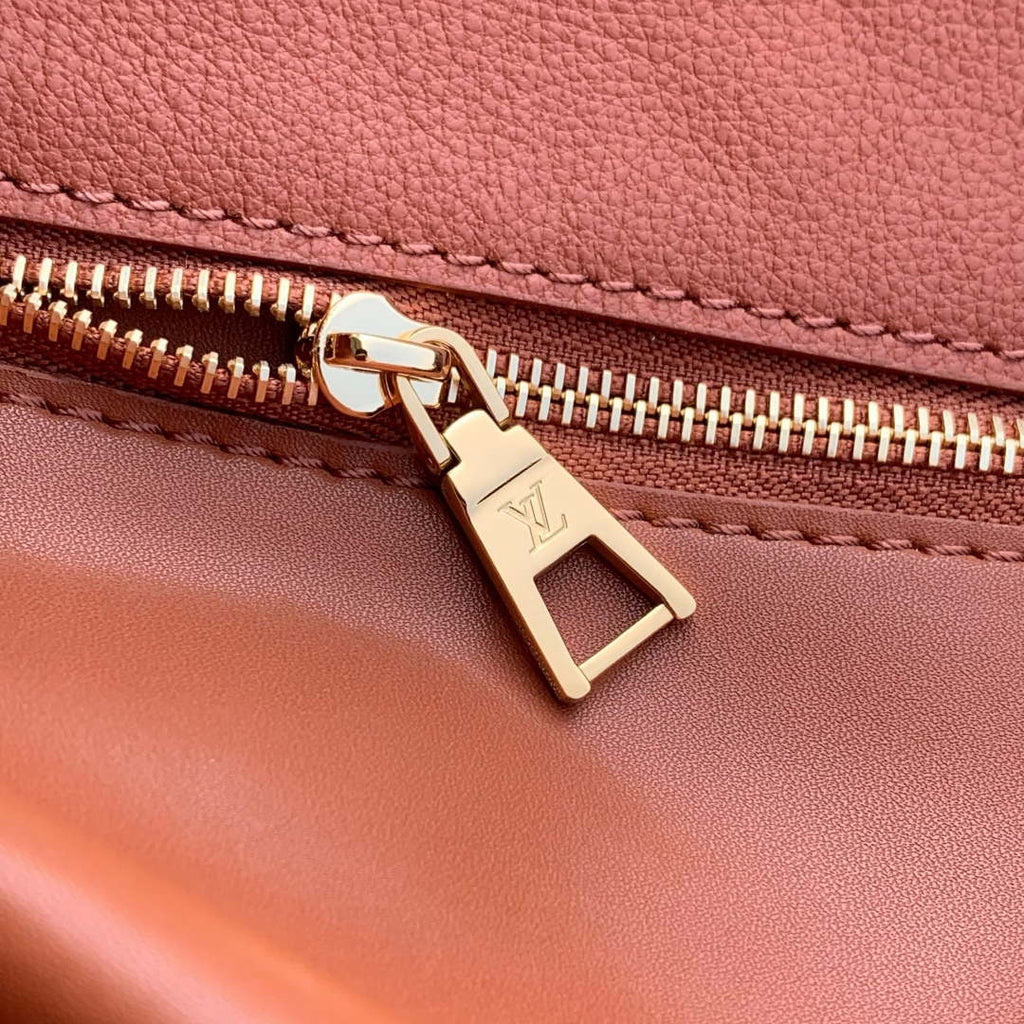 LV M26501 Louis Vuitton Vendome MM Bag Cognac Brown