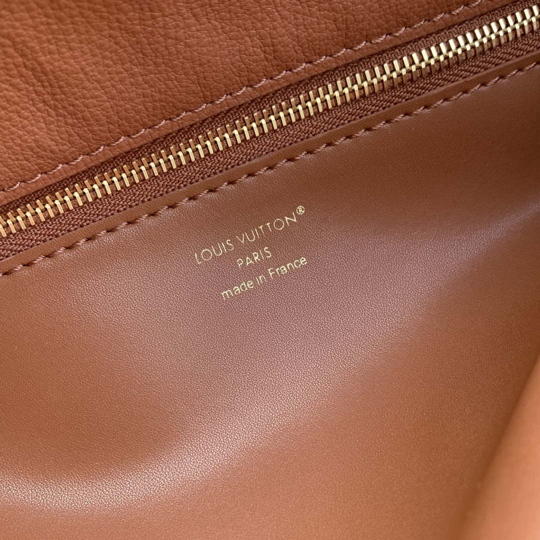 LV M26501 Louis Vuitton Vendome MM Bag Cognac Brown