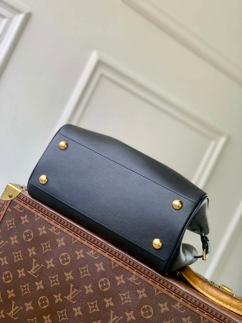 LV M26502 Louis Vuitton Vendome PM Bag Black