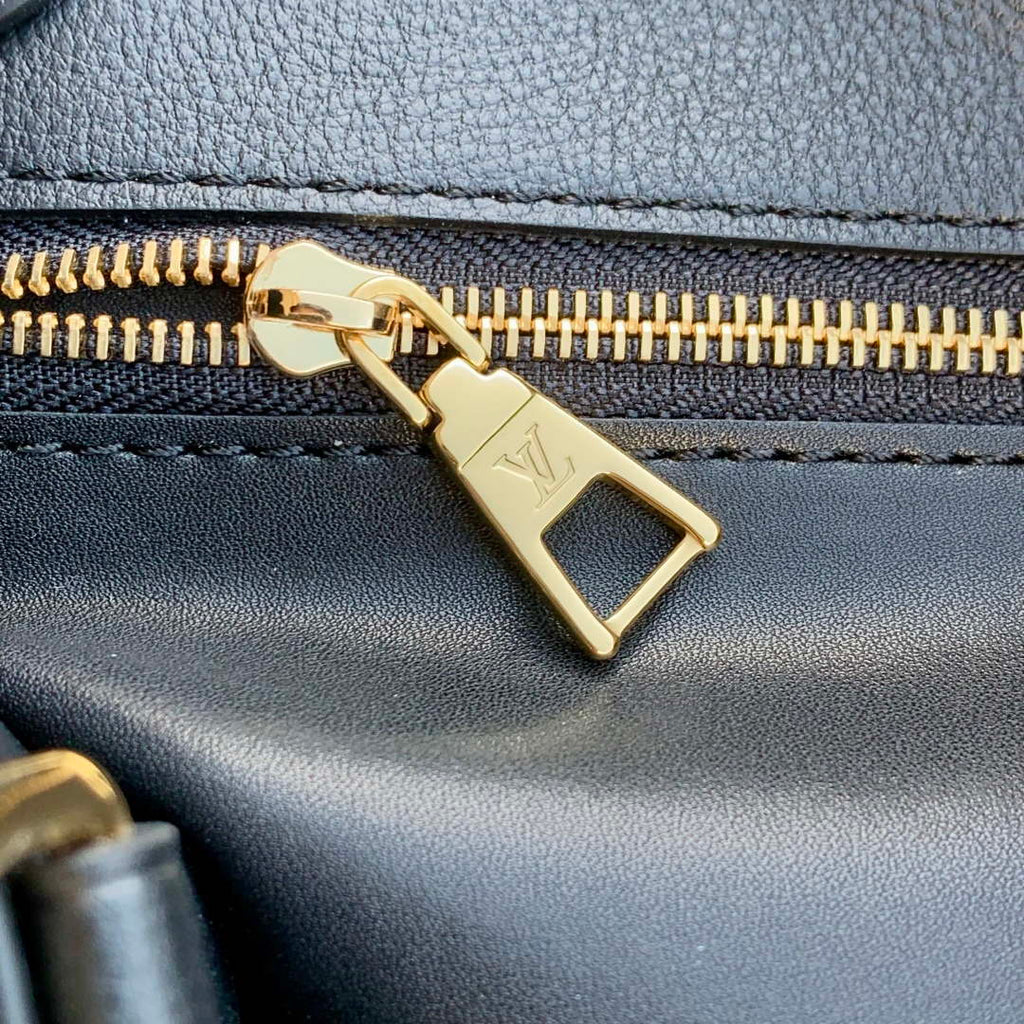 LV M26502 Louis Vuitton Vendome PM Bag Black