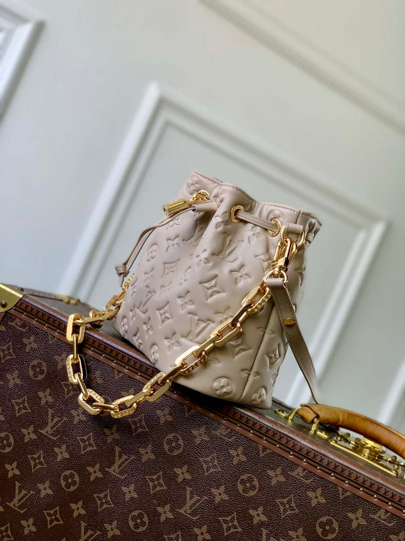 LV M26530 Louis Vuitton Coussin Bucket Bag Beige
