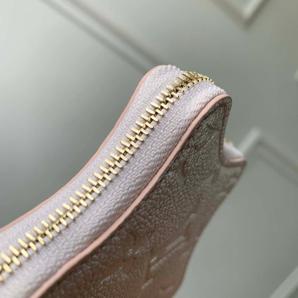 LV M26575 Louis Vuitton Spark Coin Purse Snowy Pearl