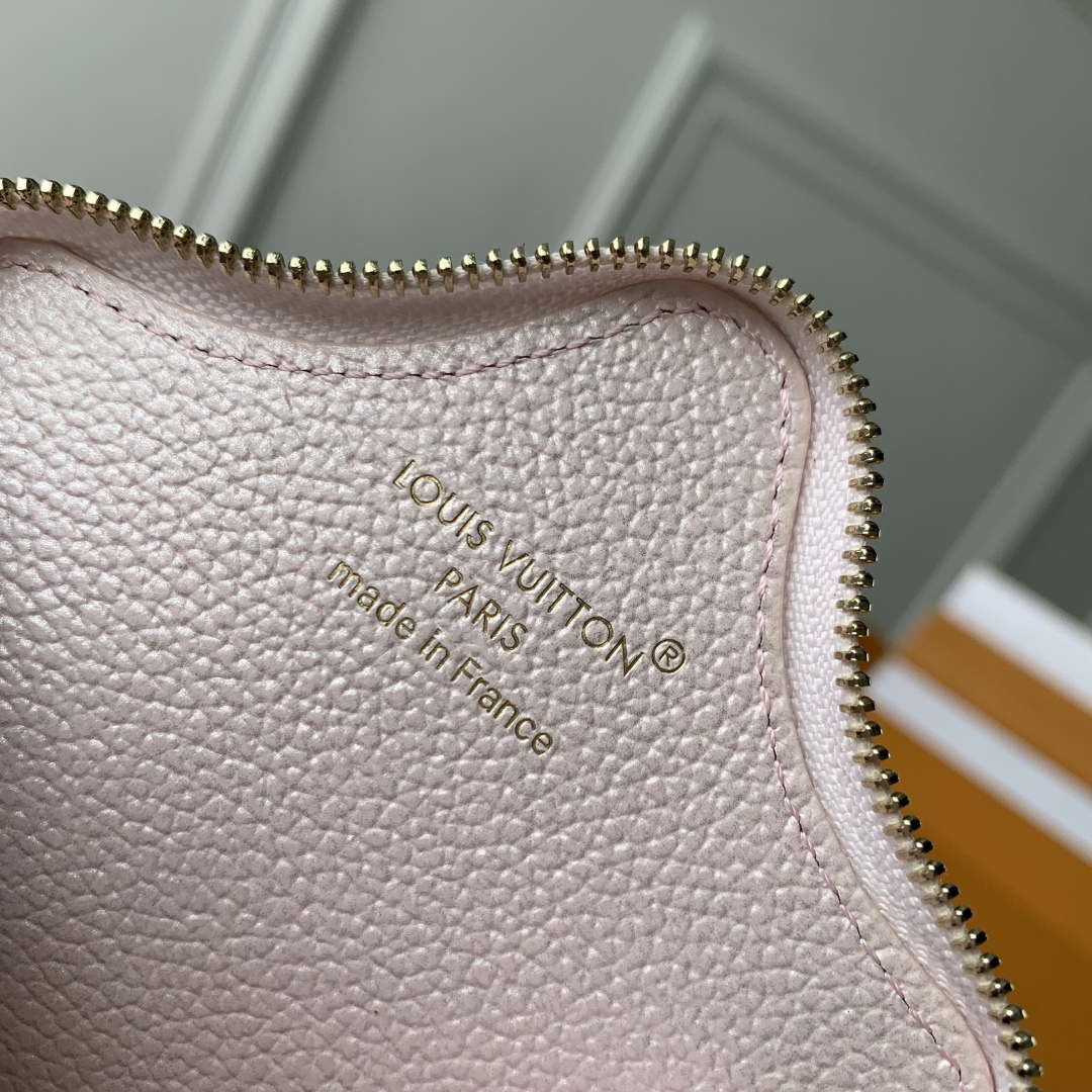 LV M26575 Louis Vuitton Spark Coin Purse Snowy Pearl