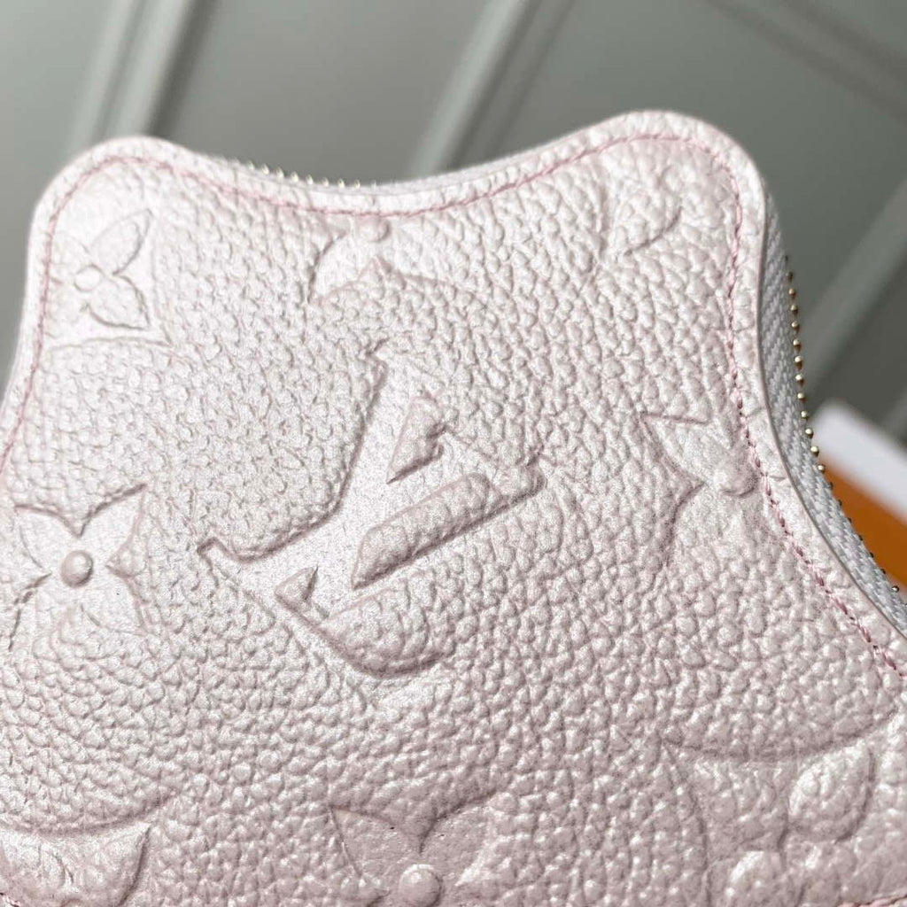 LV M26575 Louis Vuitton Spark Coin Purse Snowy Pearl