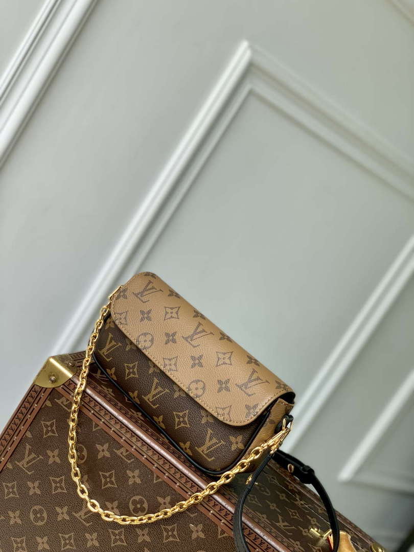 LV M26587 Louis Vuitton Wallet On Chain Ivy Bag Monogram