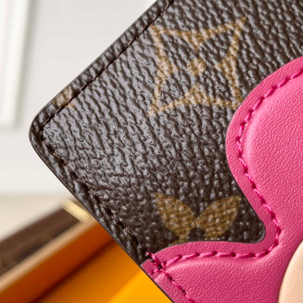 LV M26625 Louis Vuitton Card Holder