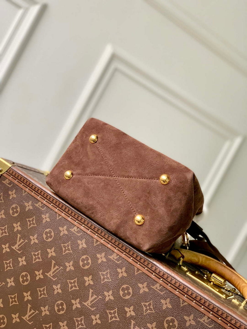 LV M26684 Louis Vuitton Bella Handbag Chocolate