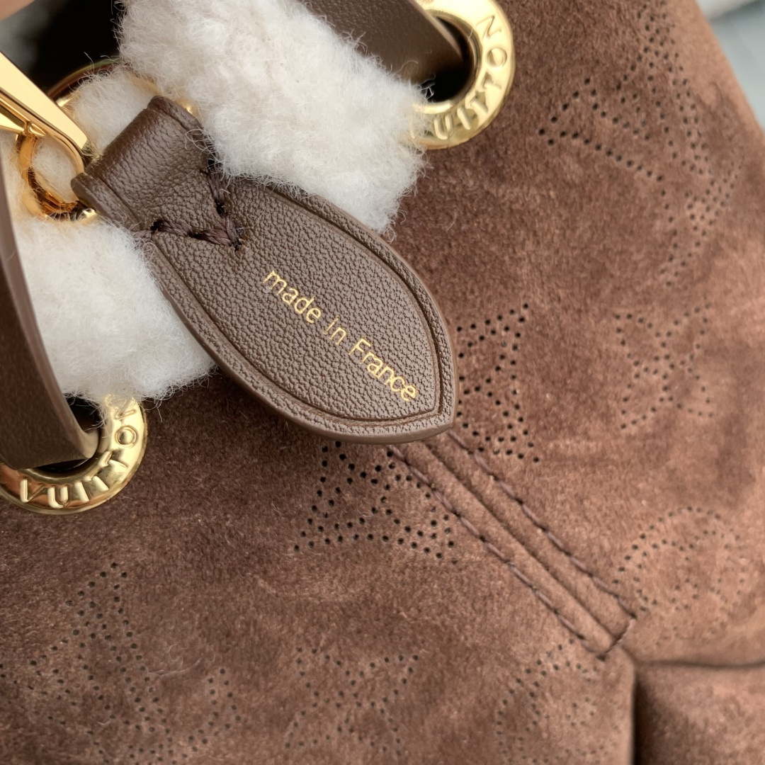 LV M26684 Louis Vuitton Bella Handbag Chocolate