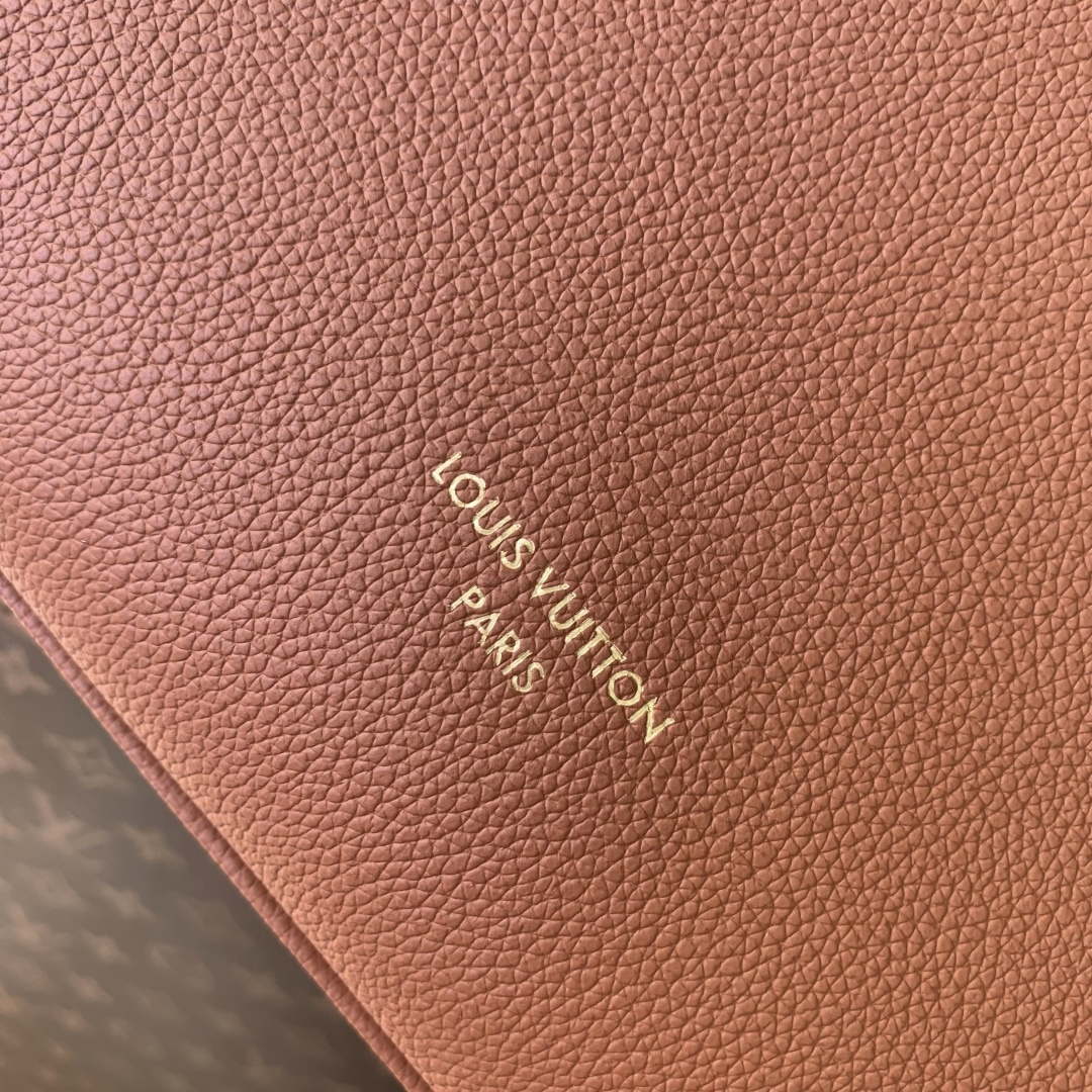 LV M26688 Louis Vuitton Low Key Duffle Tote Bag Cognac