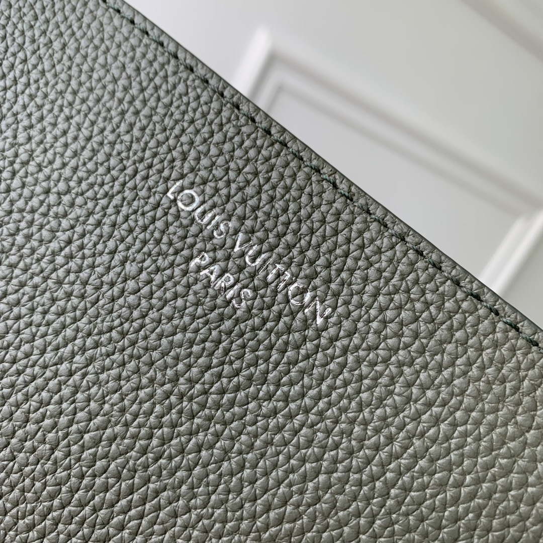 LV M26747 Louis Vuitton Verso Hobo Bag Khaki Green