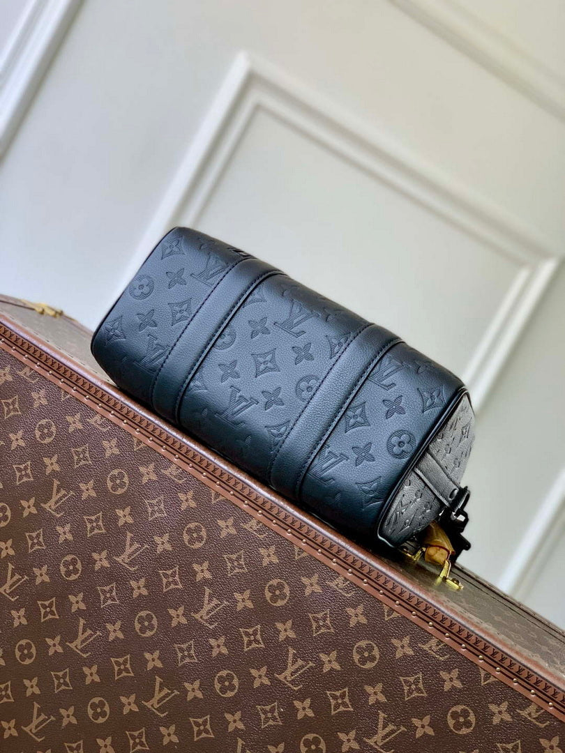 LV M26750 Louis Vuitton City Keepall Bag Black