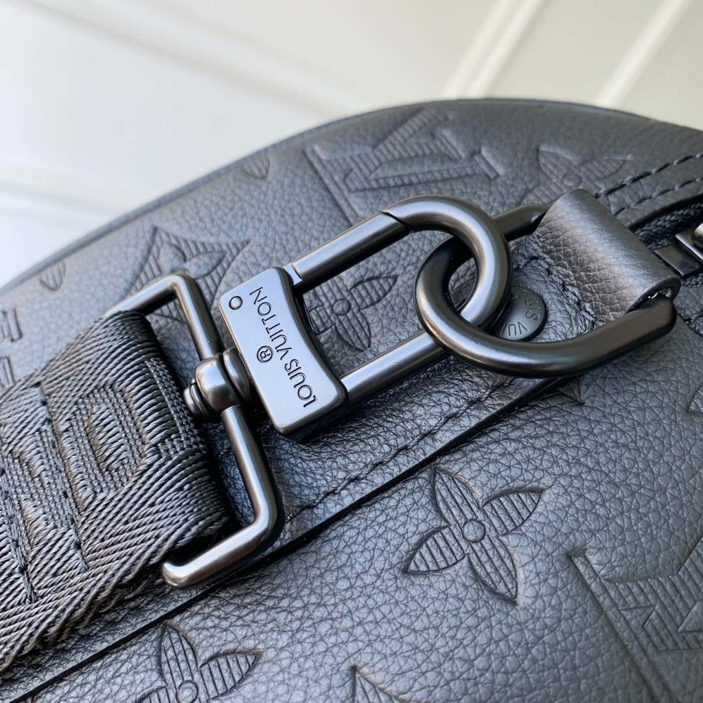 LV M26750 Louis Vuitton City Keepall Bag Black