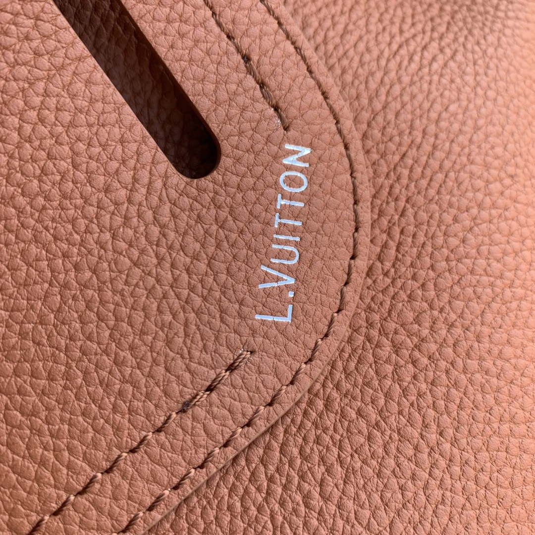 LV M26758 Louis Vuitton Steamer 30 Cross-body Bag Tan