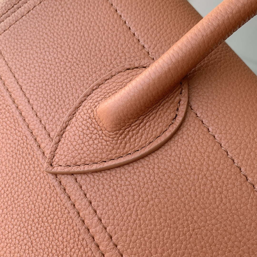 LV M26758 Louis Vuitton Steamer 30 Cross-body Bag Tan