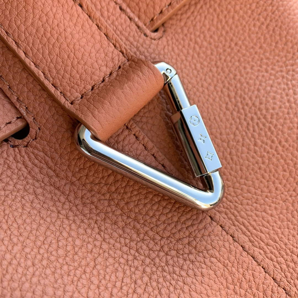 LV M26758 Louis Vuitton Steamer 30 Cross-body Bag Tan