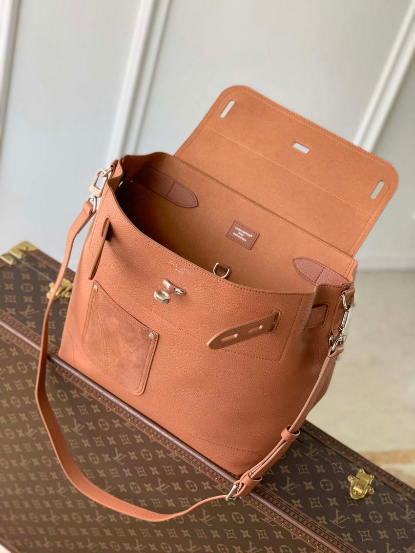 LV M26758 Louis Vuitton Steamer 30 Cross-body Bag Tan