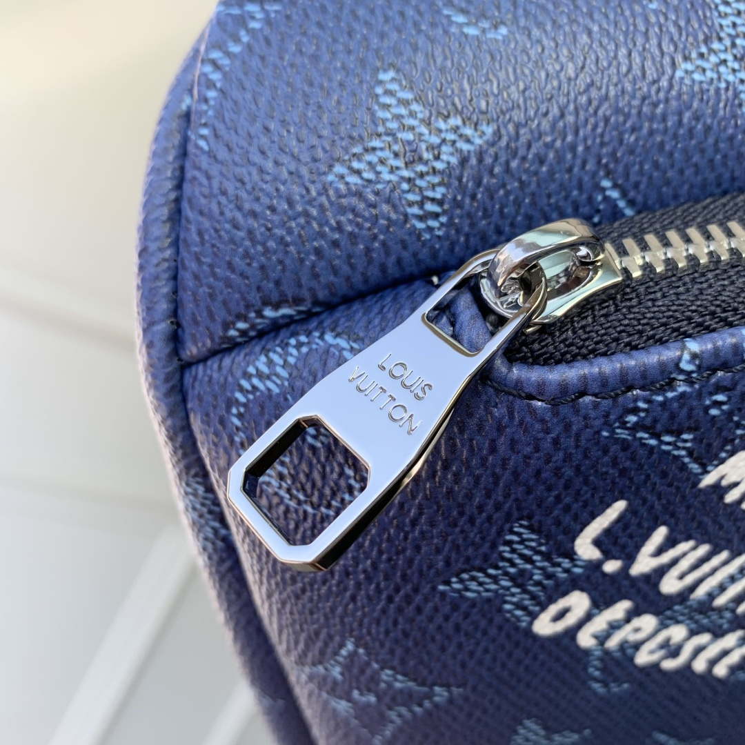 LV M26821 Louis Vuitton Rush Bumbag Ocean