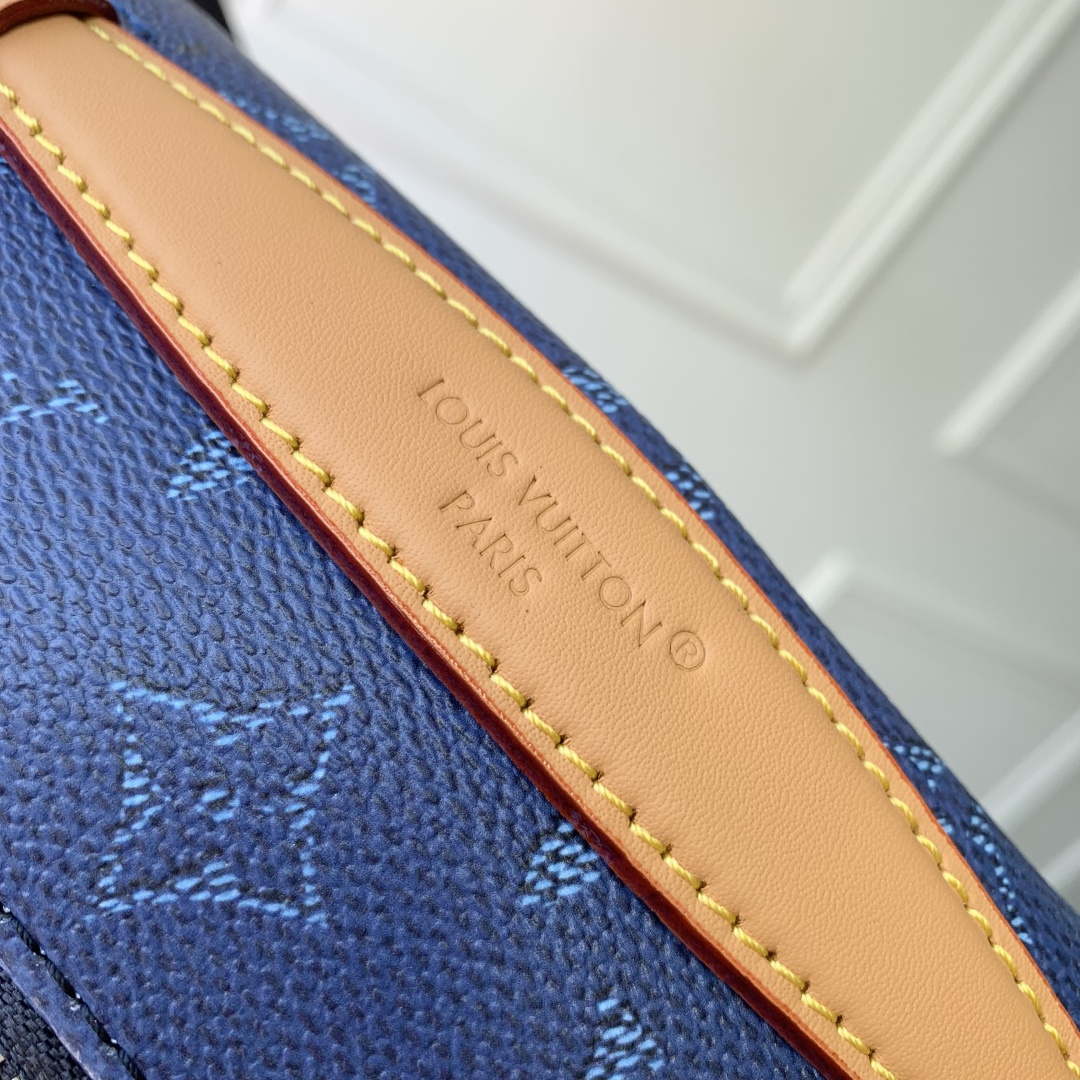 LV M26821 Louis Vuitton Rush Bumbag Ocean