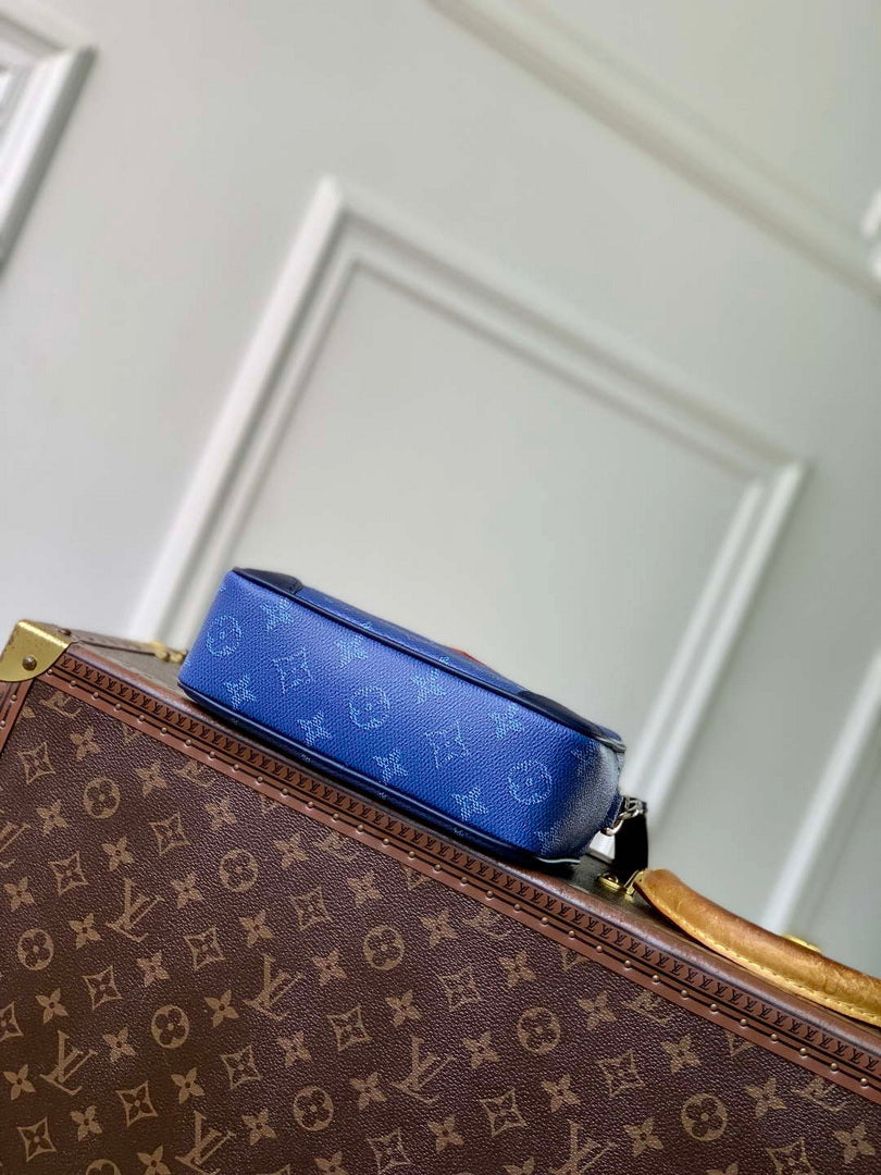 LV M26826 Louis Vuitton Trocad¨¦ro Wearable Wallet Ocean