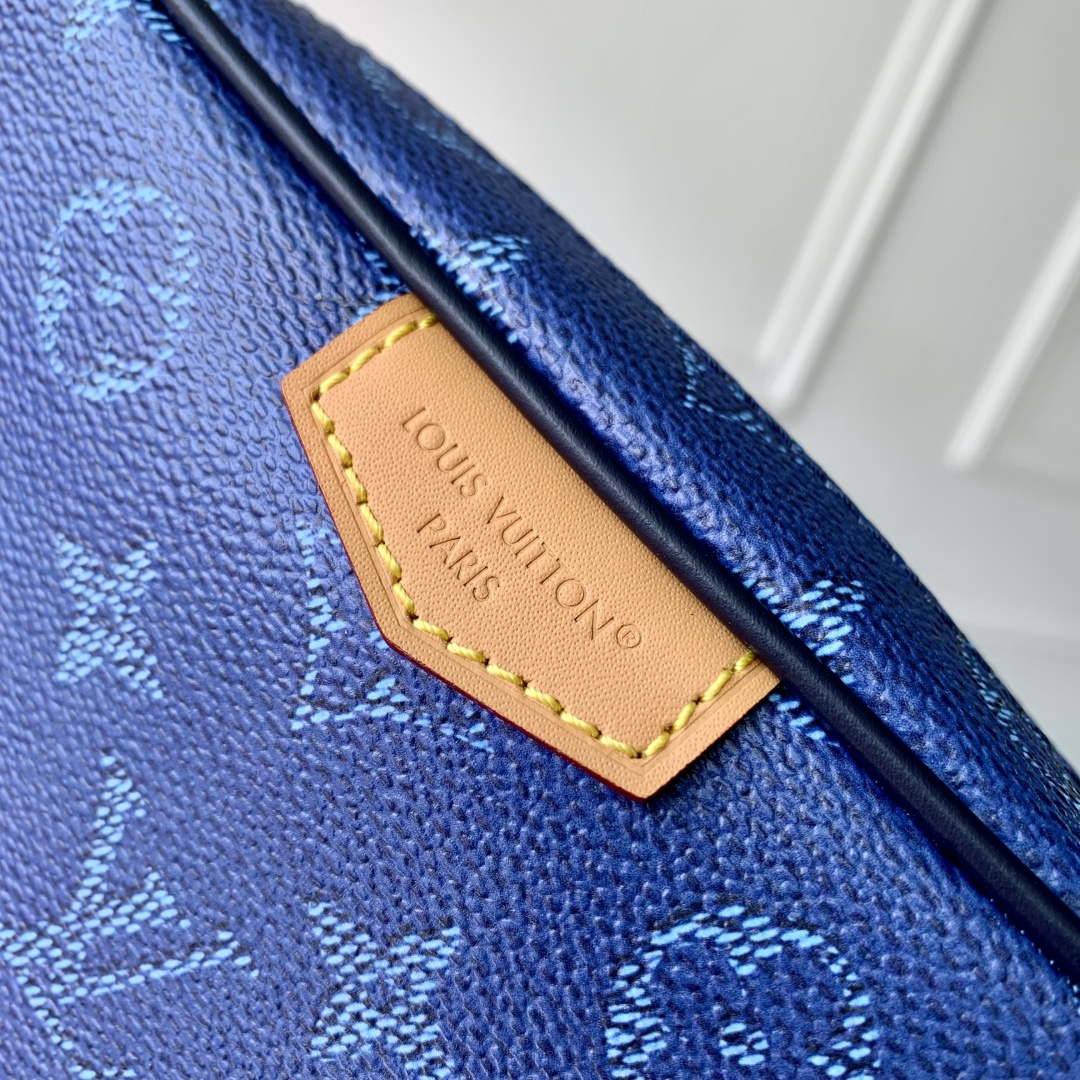 LV M26826 Louis Vuitton Trocad¨¦ro Wearable Wallet Ocean