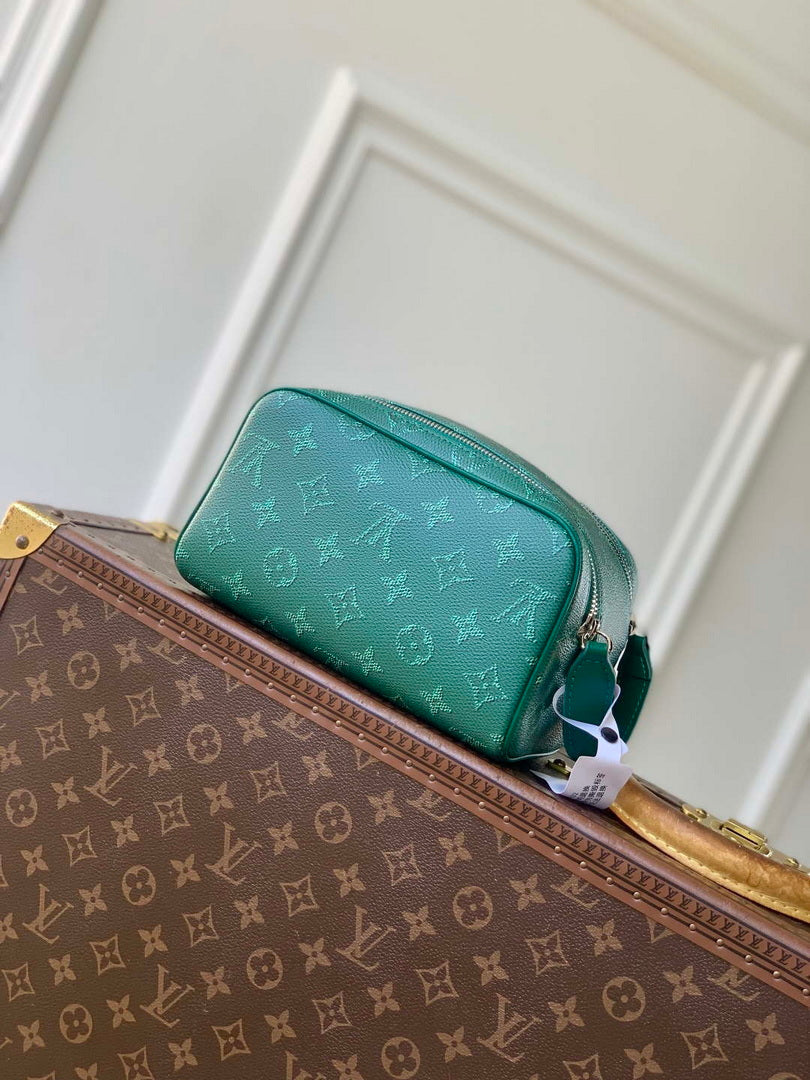 LV M26871 Louis Vuitton Mini Dopp Kit Bag Epicea Green