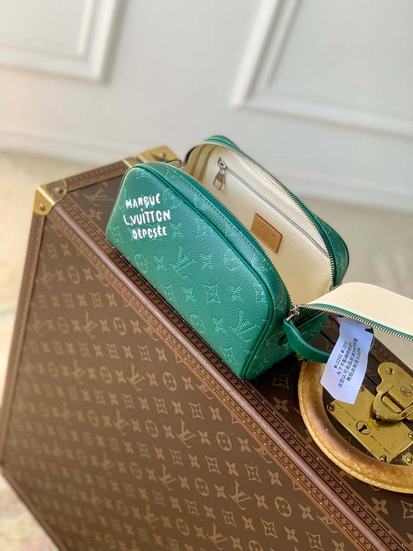 LV M26871 Louis Vuitton Mini Dopp Kit Bag Epicea Green