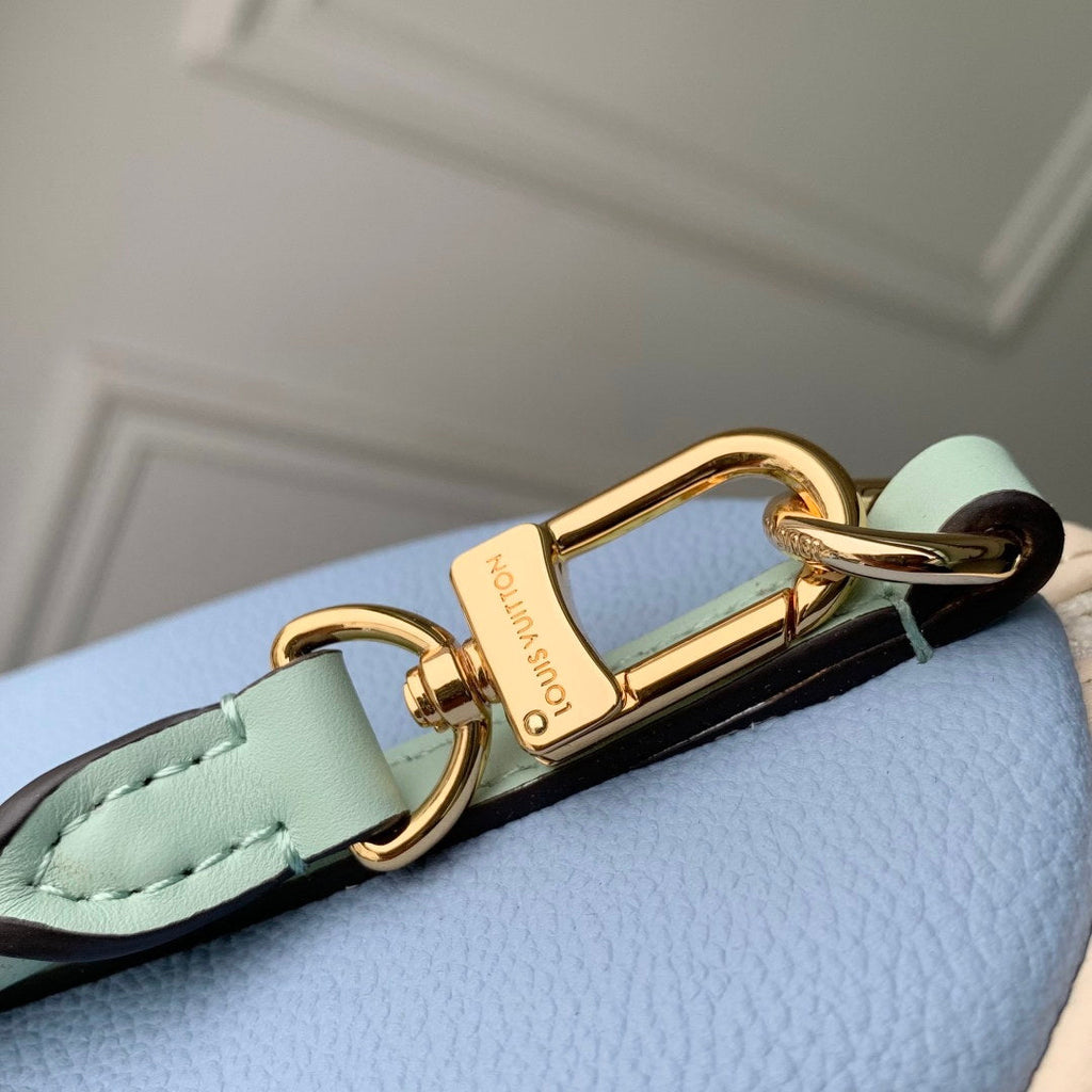 LV M26905 Louis Vuitton Express PM Handbag Ivory/Olympian Blue