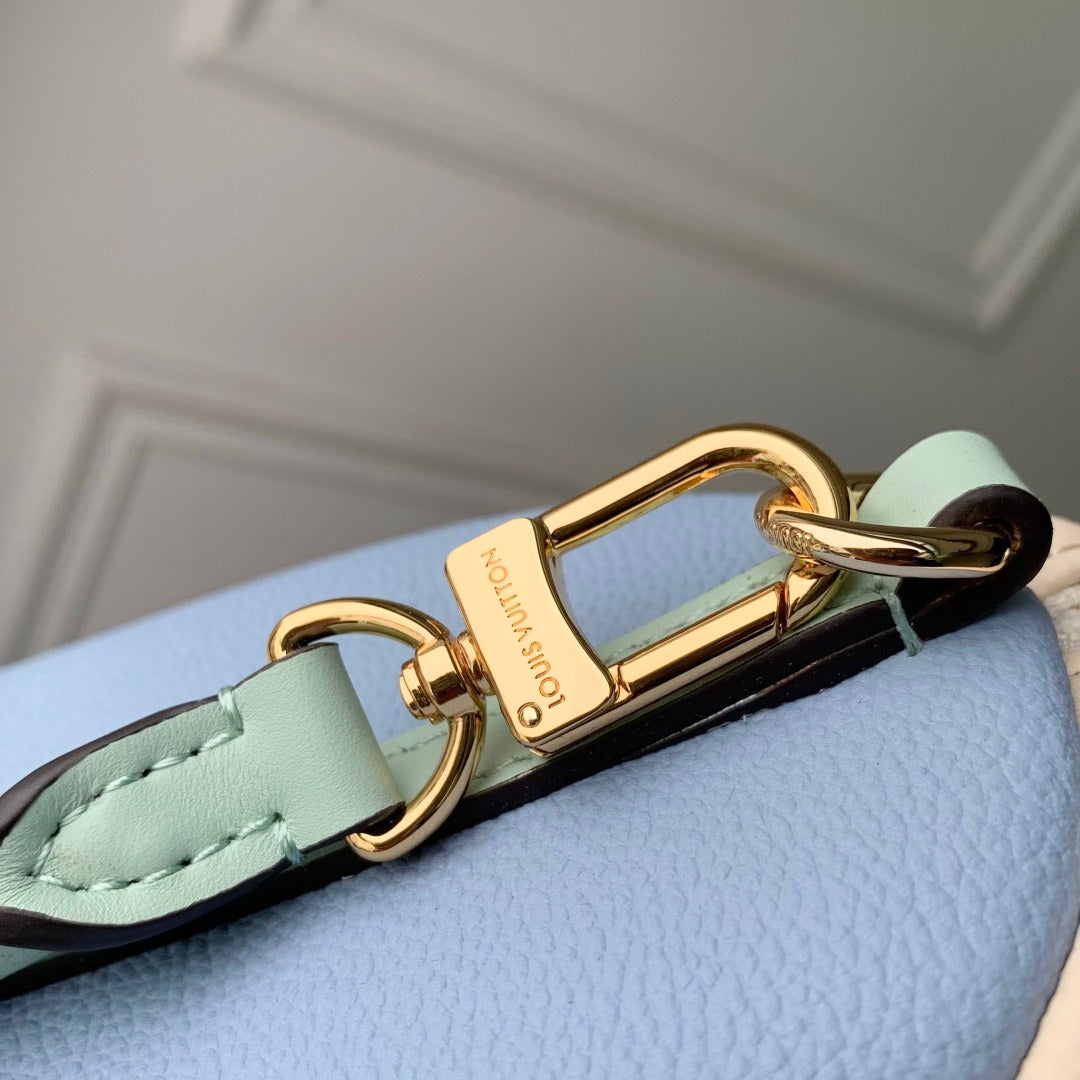 LV M26905 Louis Vuitton Express PM Handbag Ivory/Olympian Blue