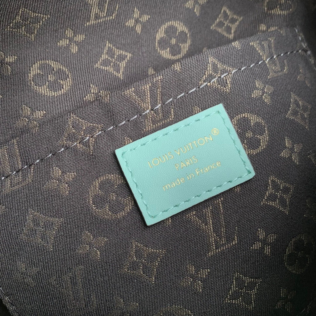 LV M26905 Louis Vuitton Express PM Handbag Ivory/Olympian Blue