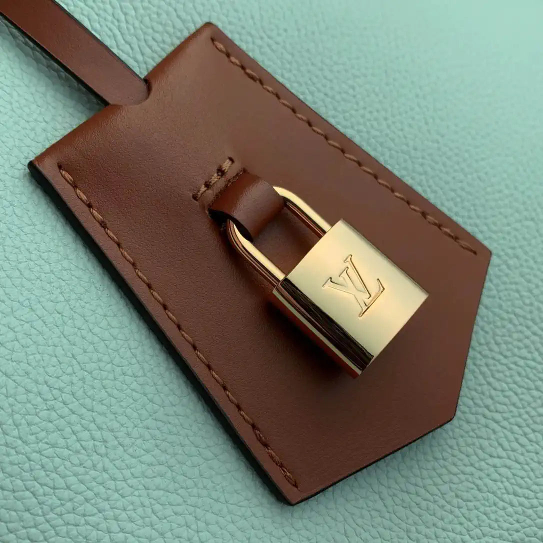 LV M26905 Louis Vuitton Express PM Handbag Light Green