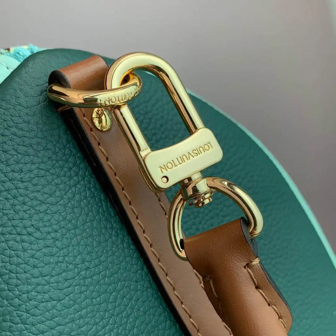 LV M26905 Louis Vuitton Express PM Handbag Light Green