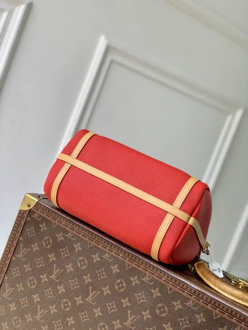 LV M26905 Louis Vuitton Express PM Handbag Red