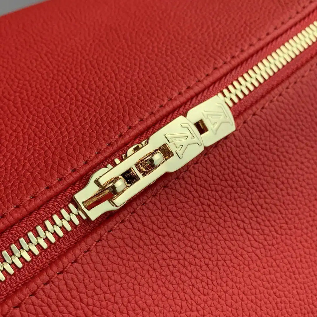 LV M26905 Louis Vuitton Express PM Handbag Red
